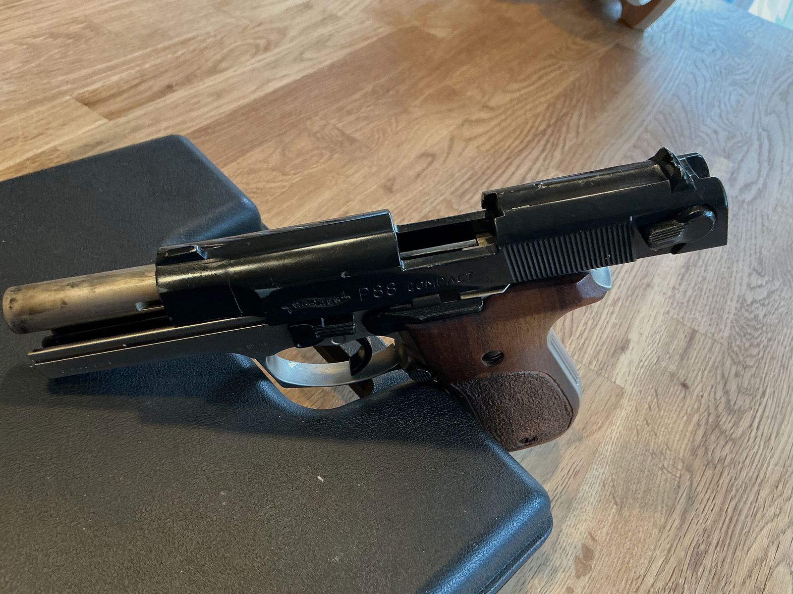 Walther P88-9 Compact 9mm PAK, defekt als Ersatzteil