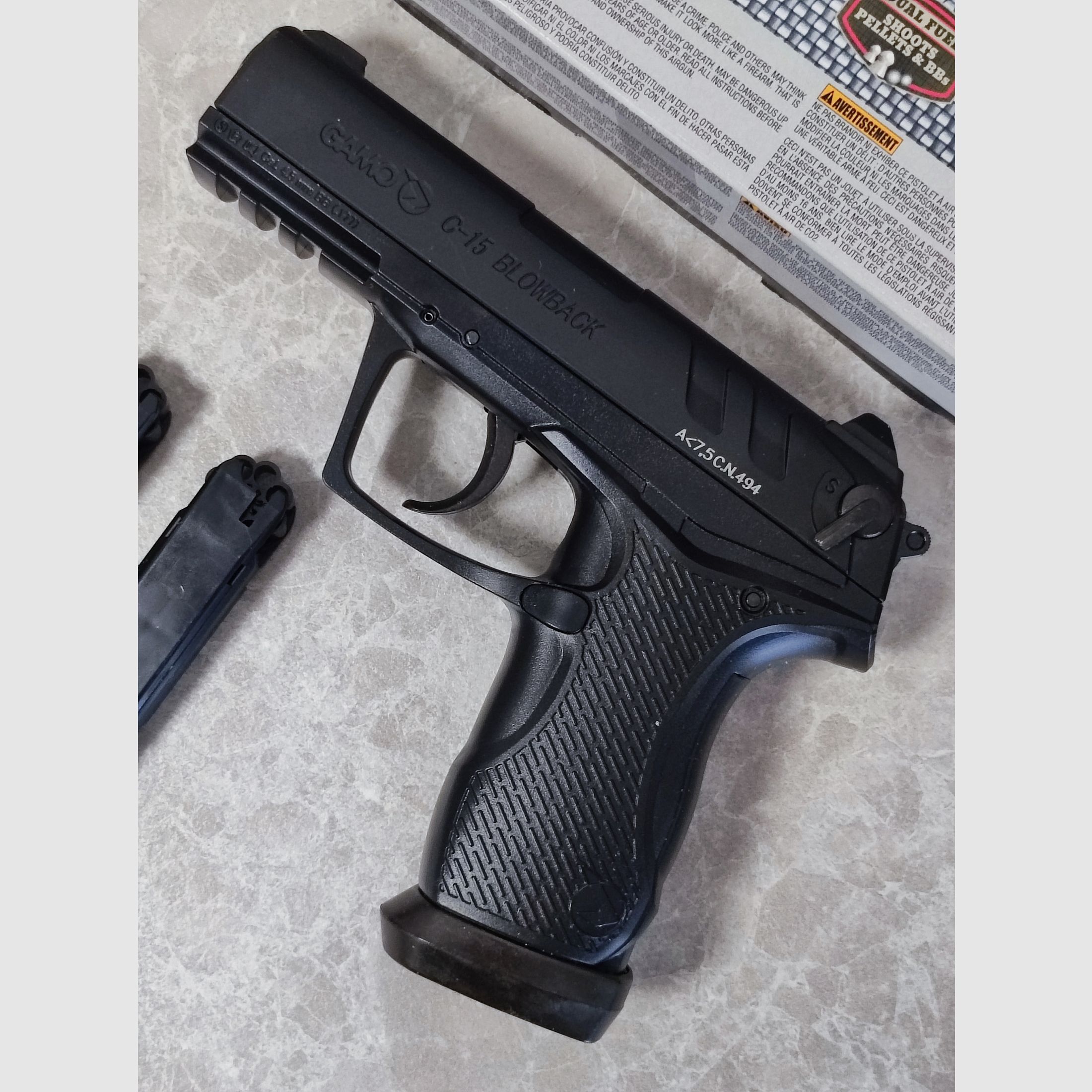 NEU Gamo C-15 Blowback CAL 4,5 schwarz CO2 Gas Pistole