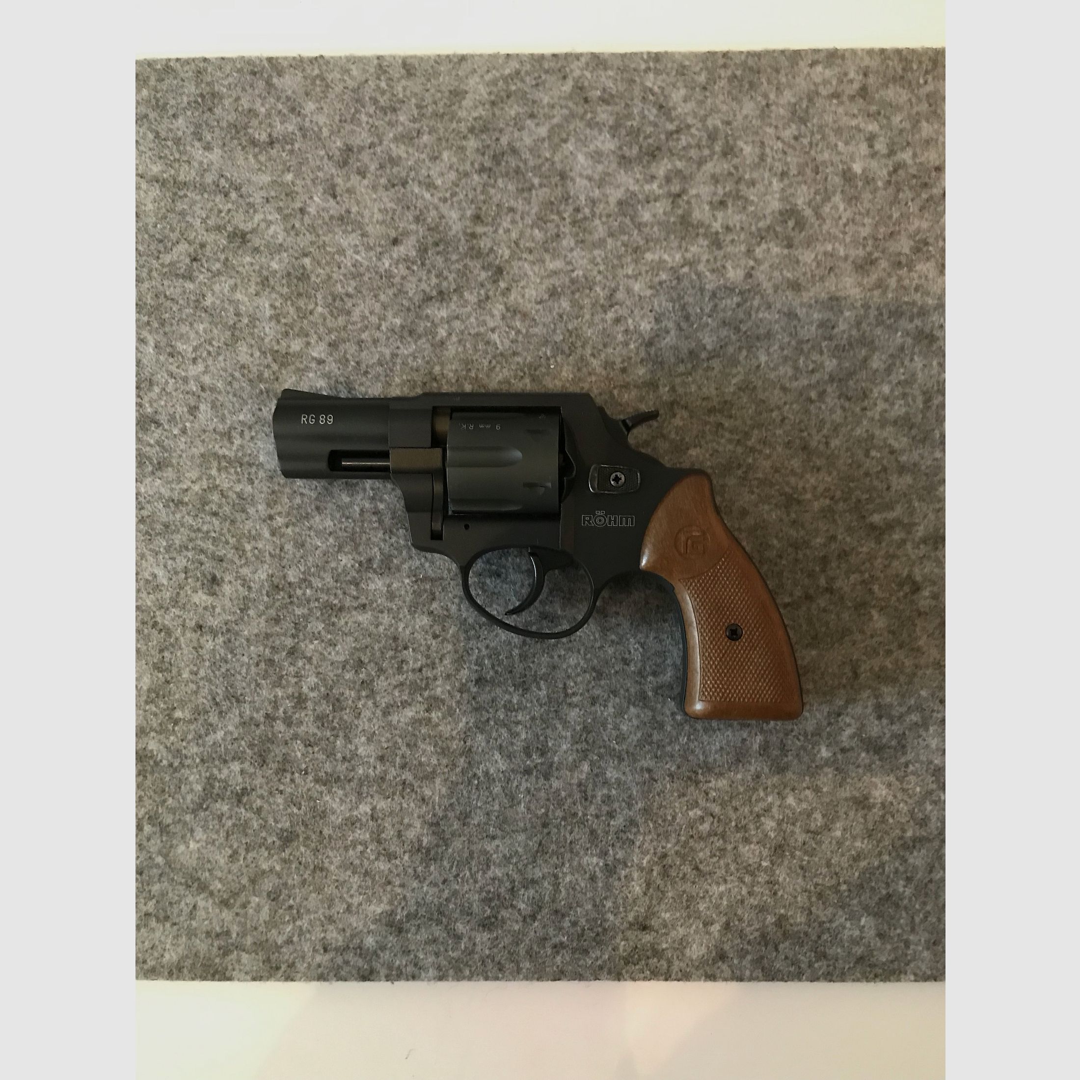 Röhm  RG89 9mm R.K.    Gazowy rewolwer