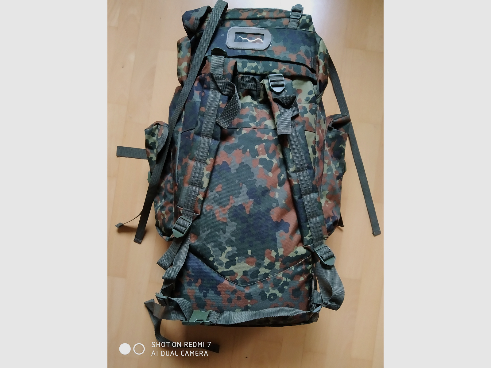 Imitat BW - Kampfrucksack, Volumen 65 l, Flecktarn