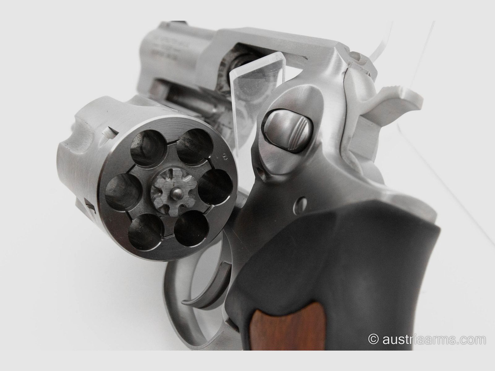 Ruger GP100 con cañón de 3,2 pulgadas, arma usada en estado como nuevo, .357 Magnum, imagen 3 de 5