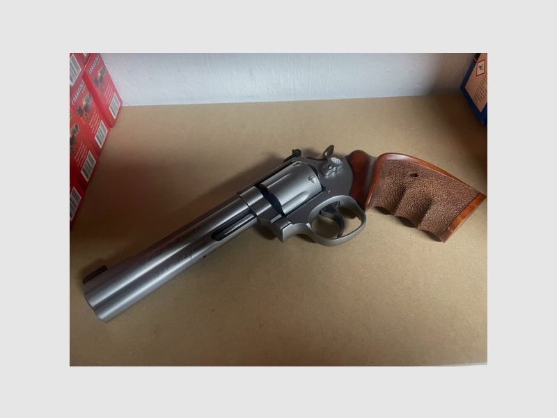 REVOLVER SMITH & WESSON 686-4 TARGET CHAMPION - .357MAG