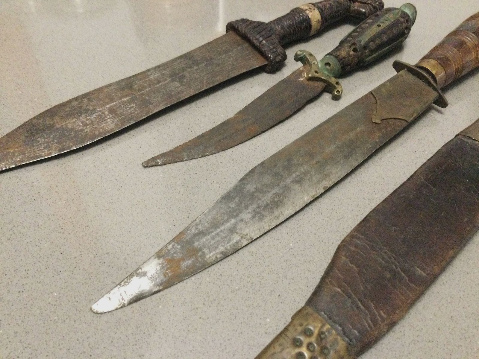 Messer, Dolch, uralt, museales Konvolut. Sammler, Liebhaber