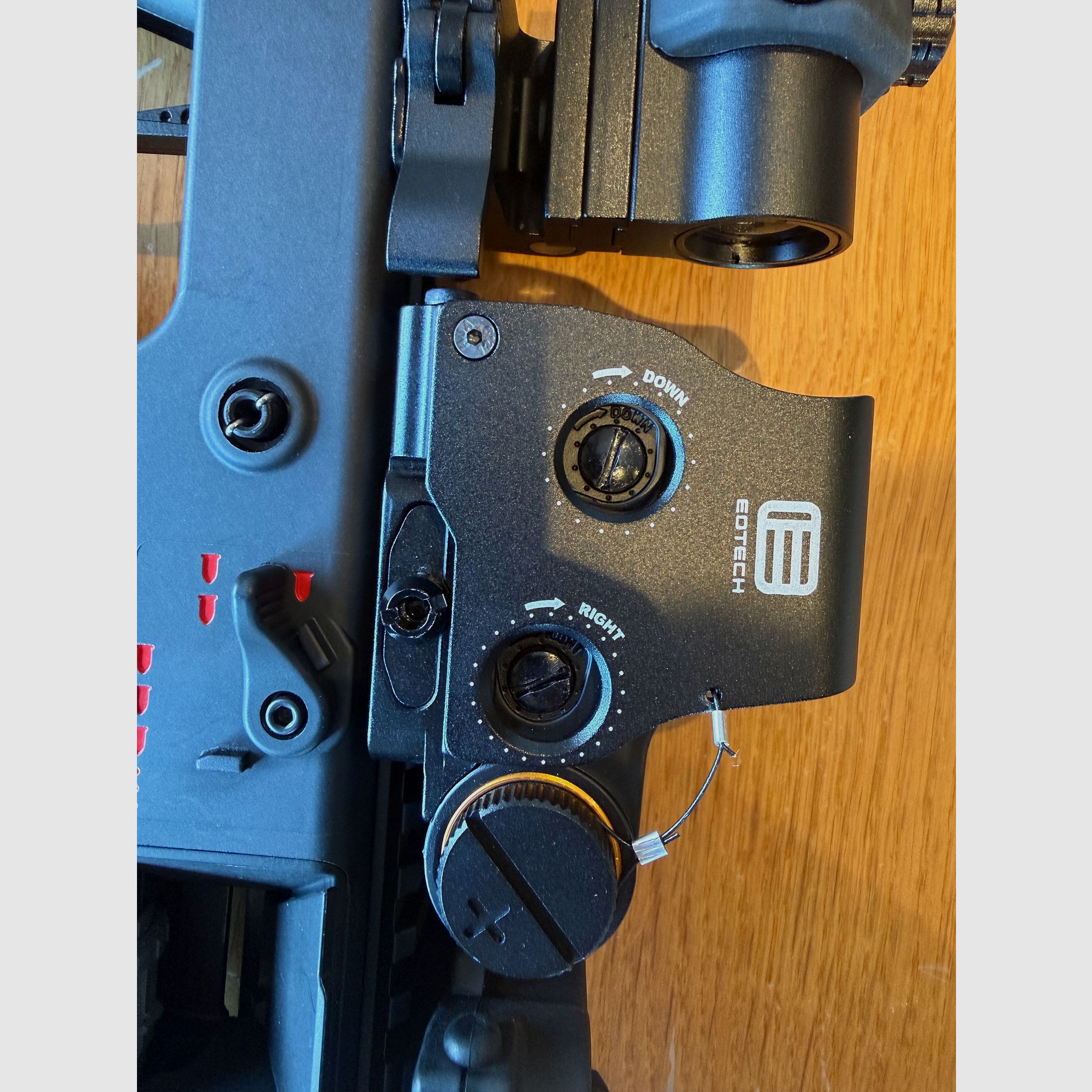 Krytac Kriss Vector Airsoft S-AEG (schwarz) + Ausrüstung