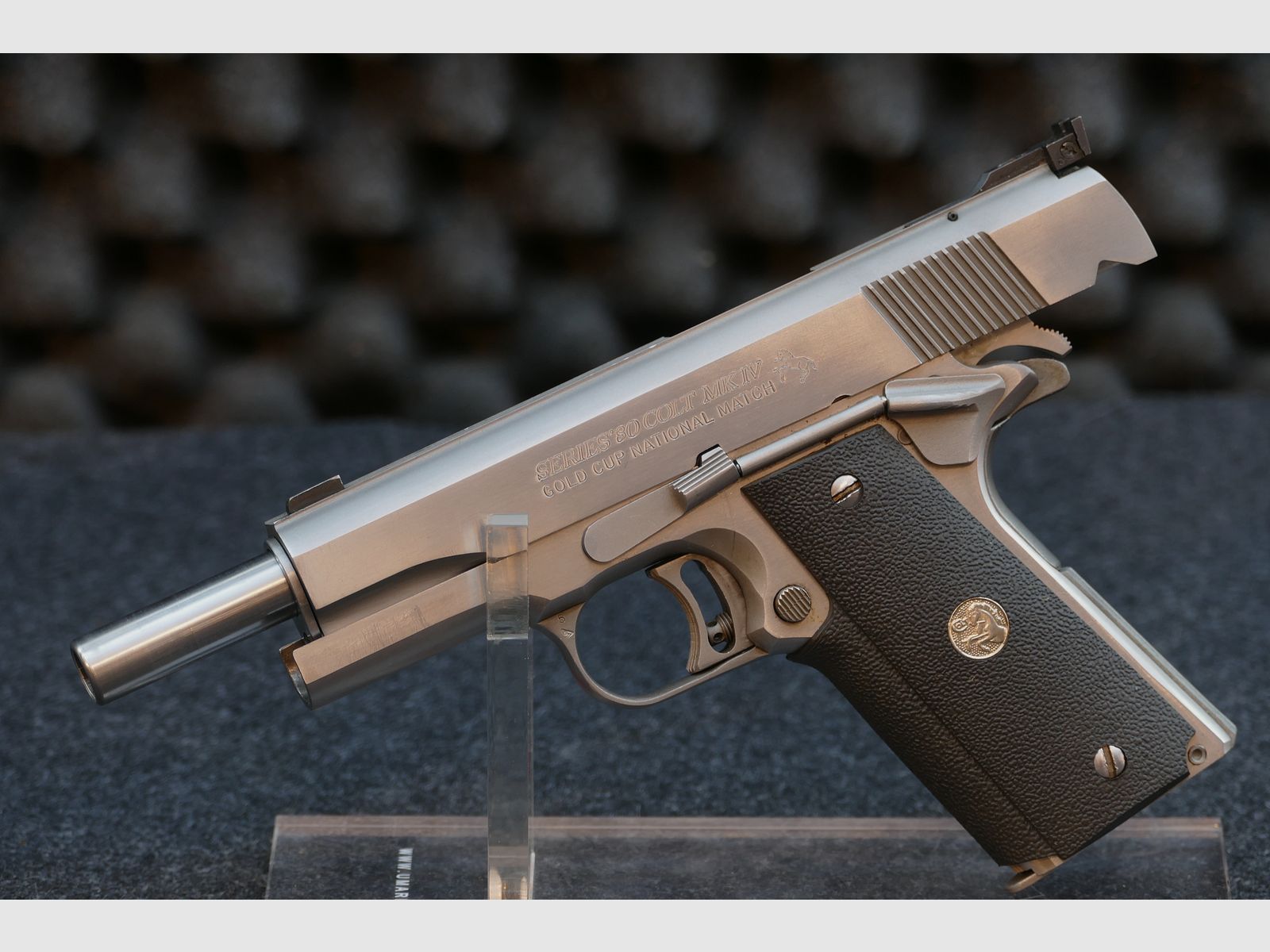Colt Series 80 MK IV — Gold Cup National Match — .45 Auto (.45 ACP), stainless steel