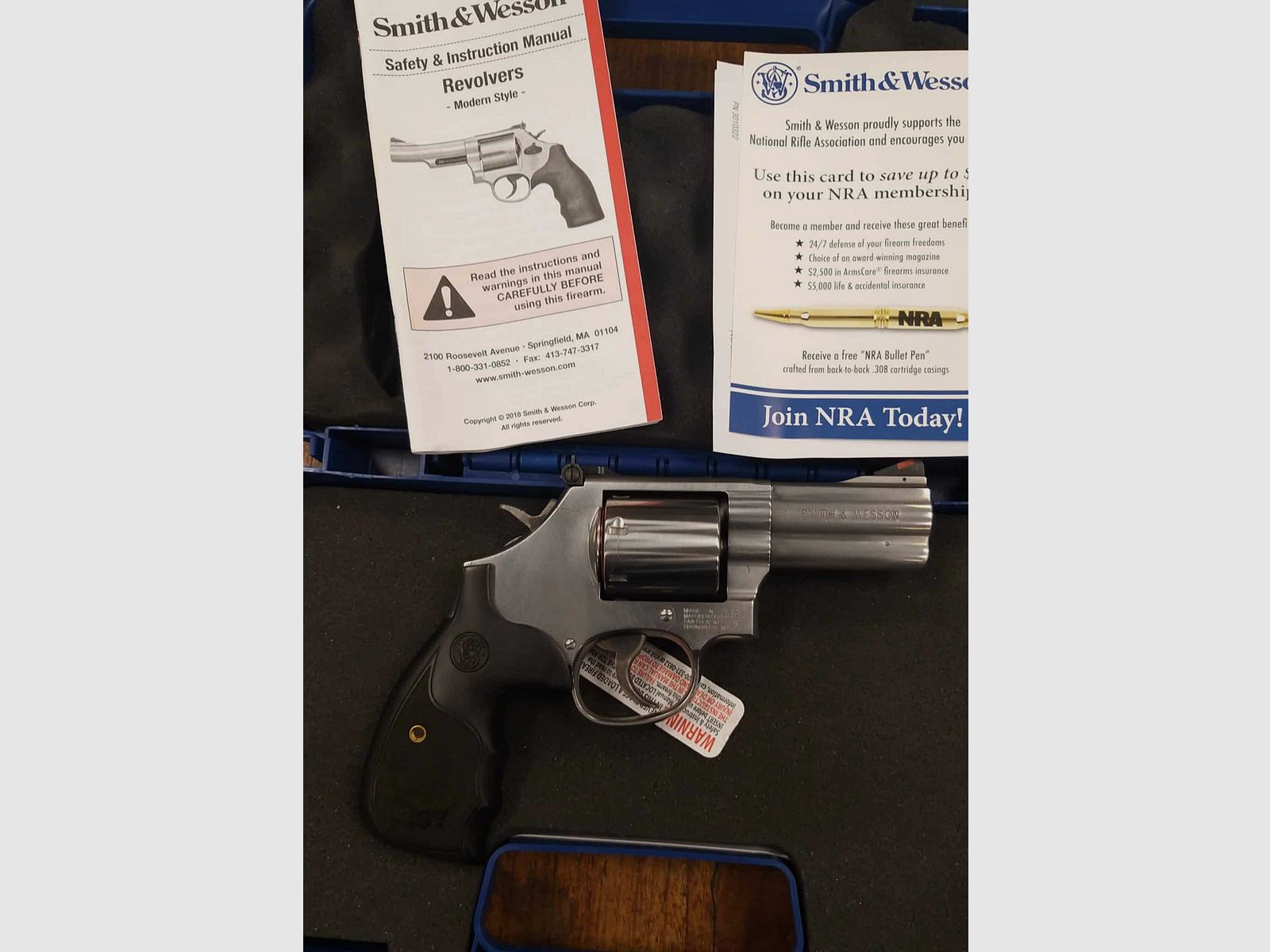 SMITH & WESSON Revolver Mod. 686 PLUS ‘3 INCH, afbeelding 1 van 4