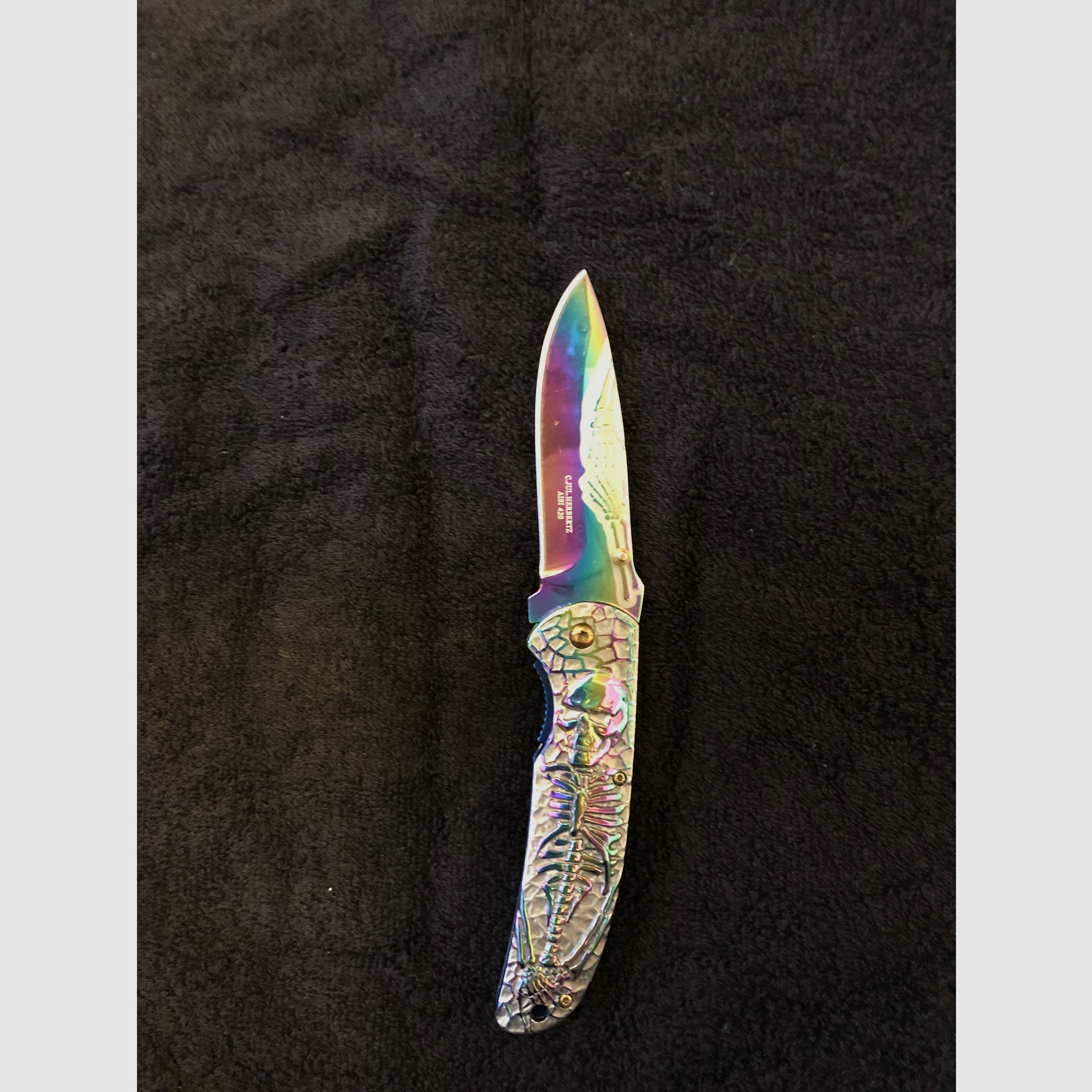 Tęczowy nóż