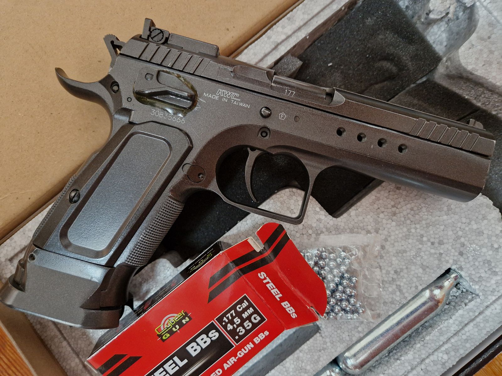 TANFOGLIO LIMITED 177 CAL. 4.5 mm