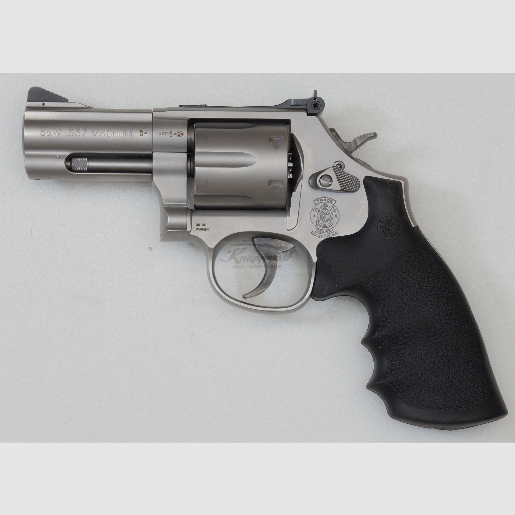 S&W M686 Security Special 3'' 357Mag matte Nill-Combat grip