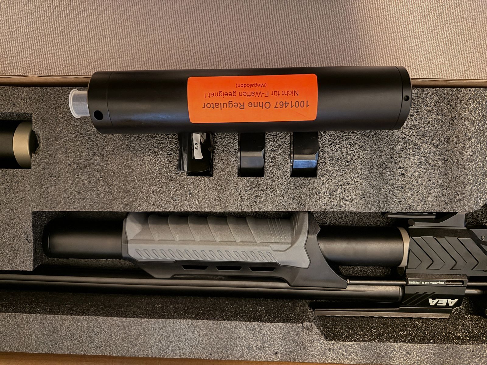 AEA Megalodon – État impeccable + accessoires complets