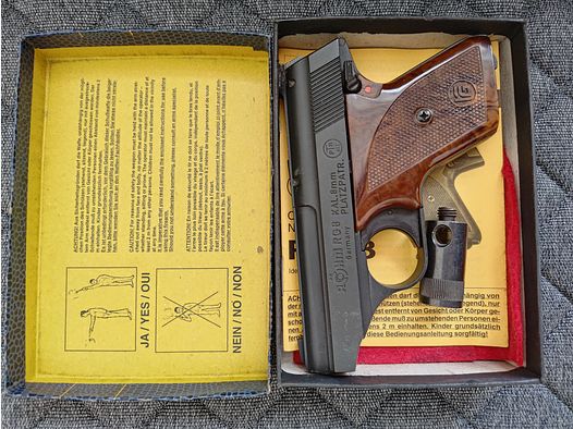 Röhm 8mm Scheckschuss Pistole 