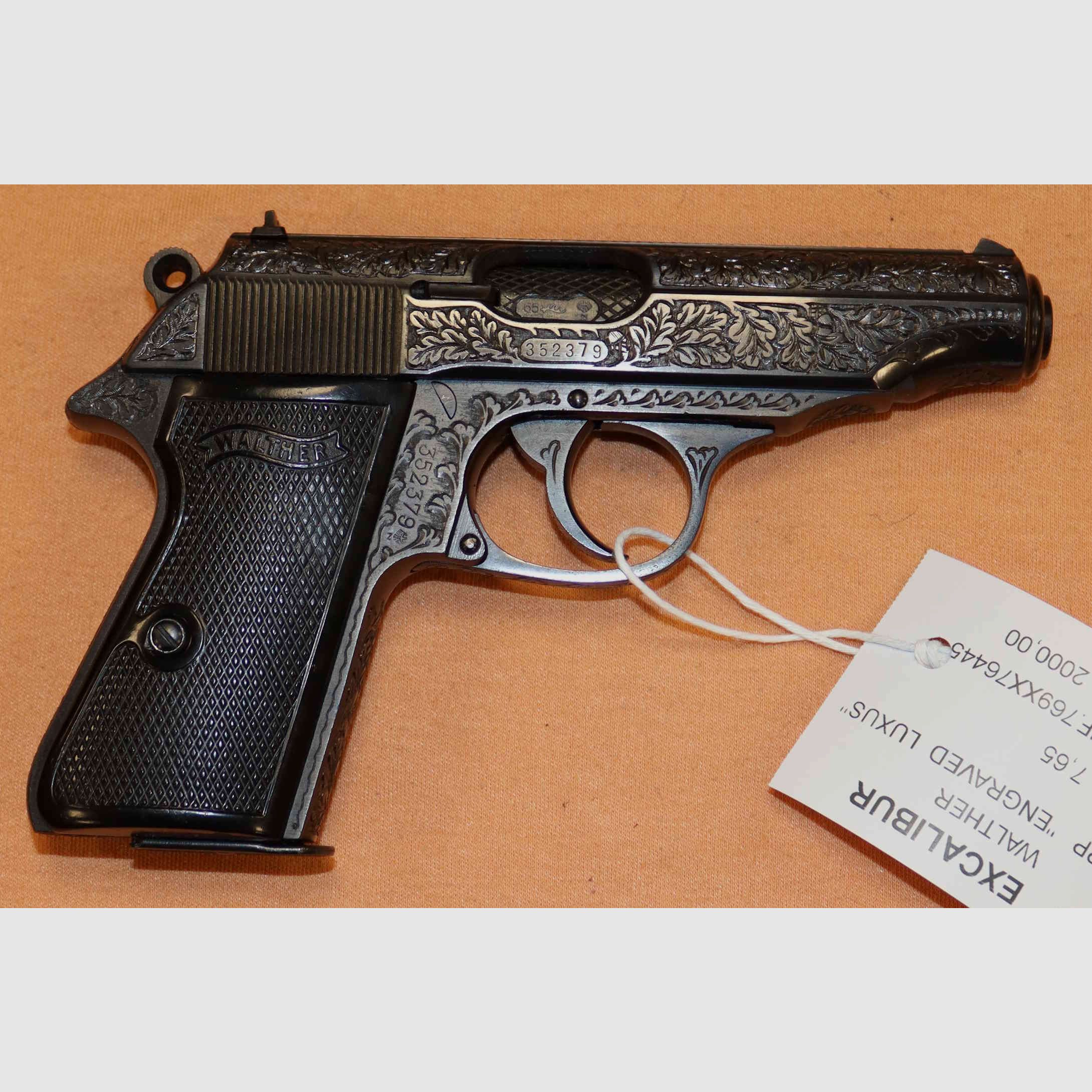 Pistolet Walther PP Grawerowany Kaliber 7.65, zdjęcie 3 z 10