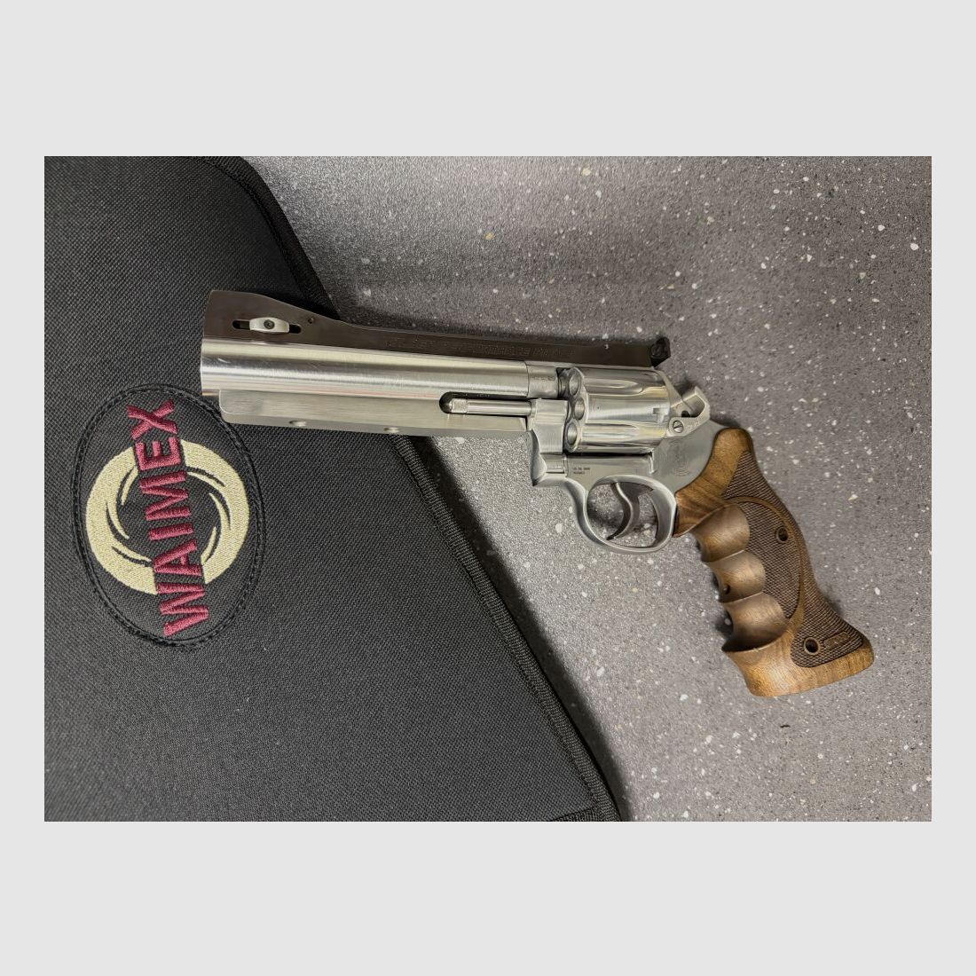 Smith & Wesson S&W 686-4 HCG Holden Custom Guns