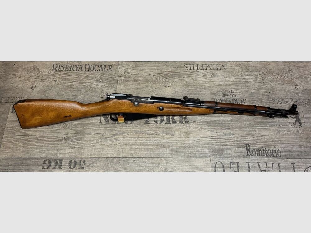 Mosin-Nagant M44 incluyendo bayoneta