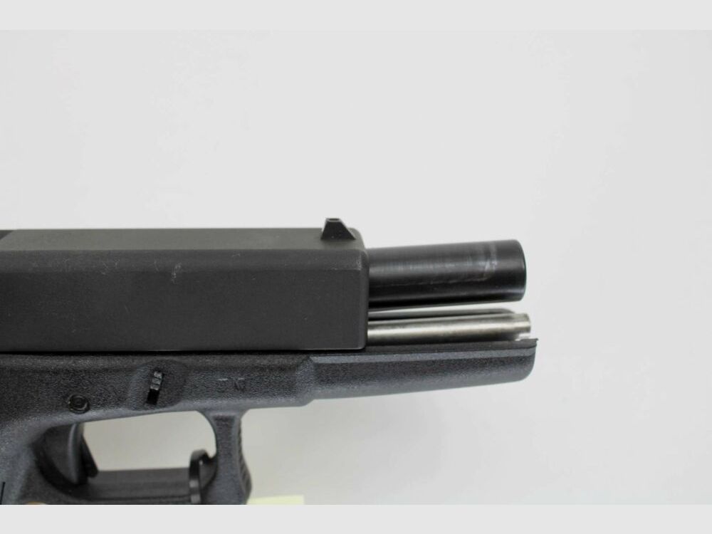 Pistole Glock 17 mit 4 Magazinen 9mmLuger