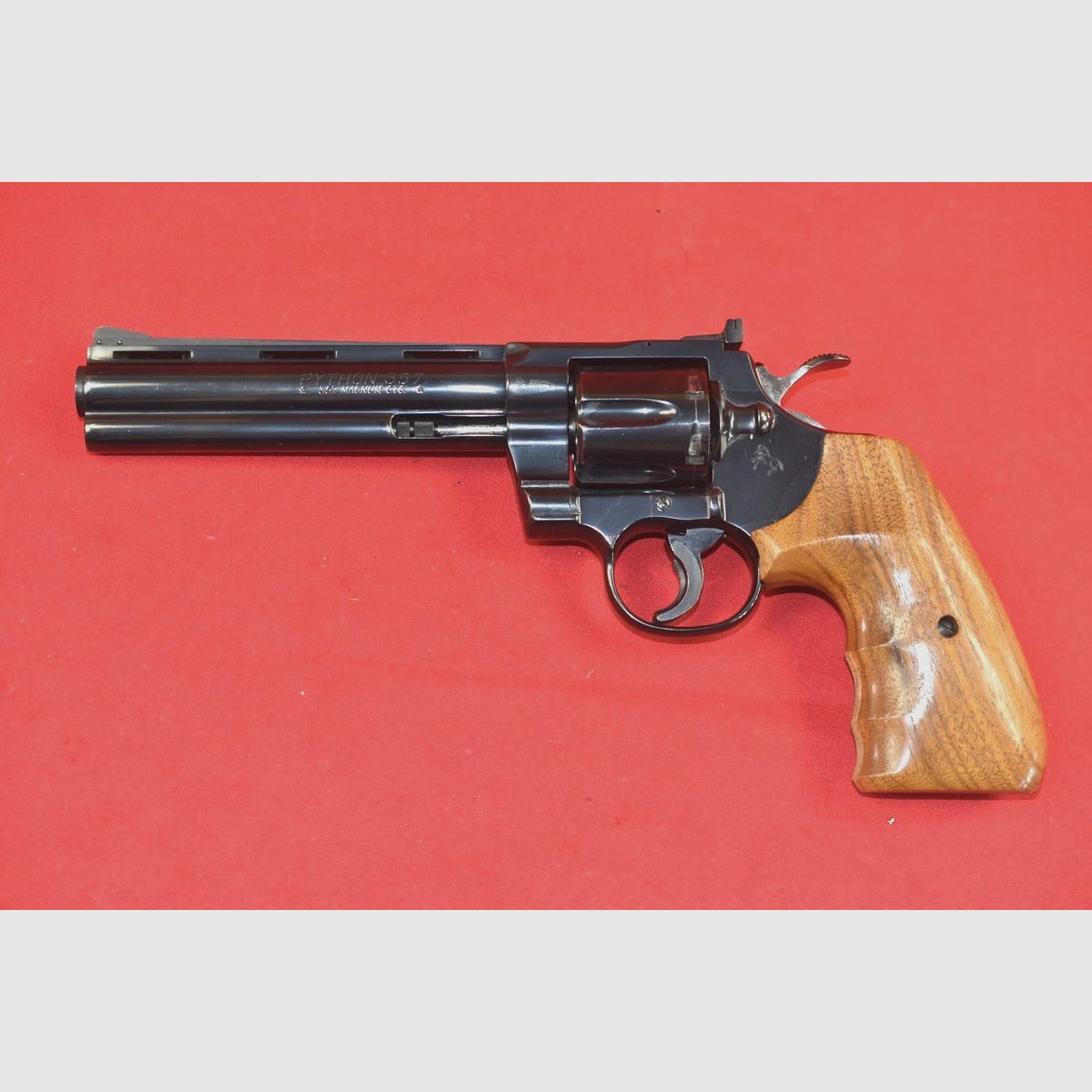 #8269 REWOLWER COLT PYTHON, ROK 1979, Kal. 357 Mag. / .38 Spl, zdjęcie 1 z 17