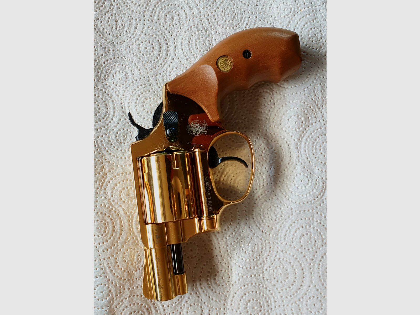 S&W  PTB Gas-Revolver   "Chiefs Special"   GOLD, Holzgriff + Holster