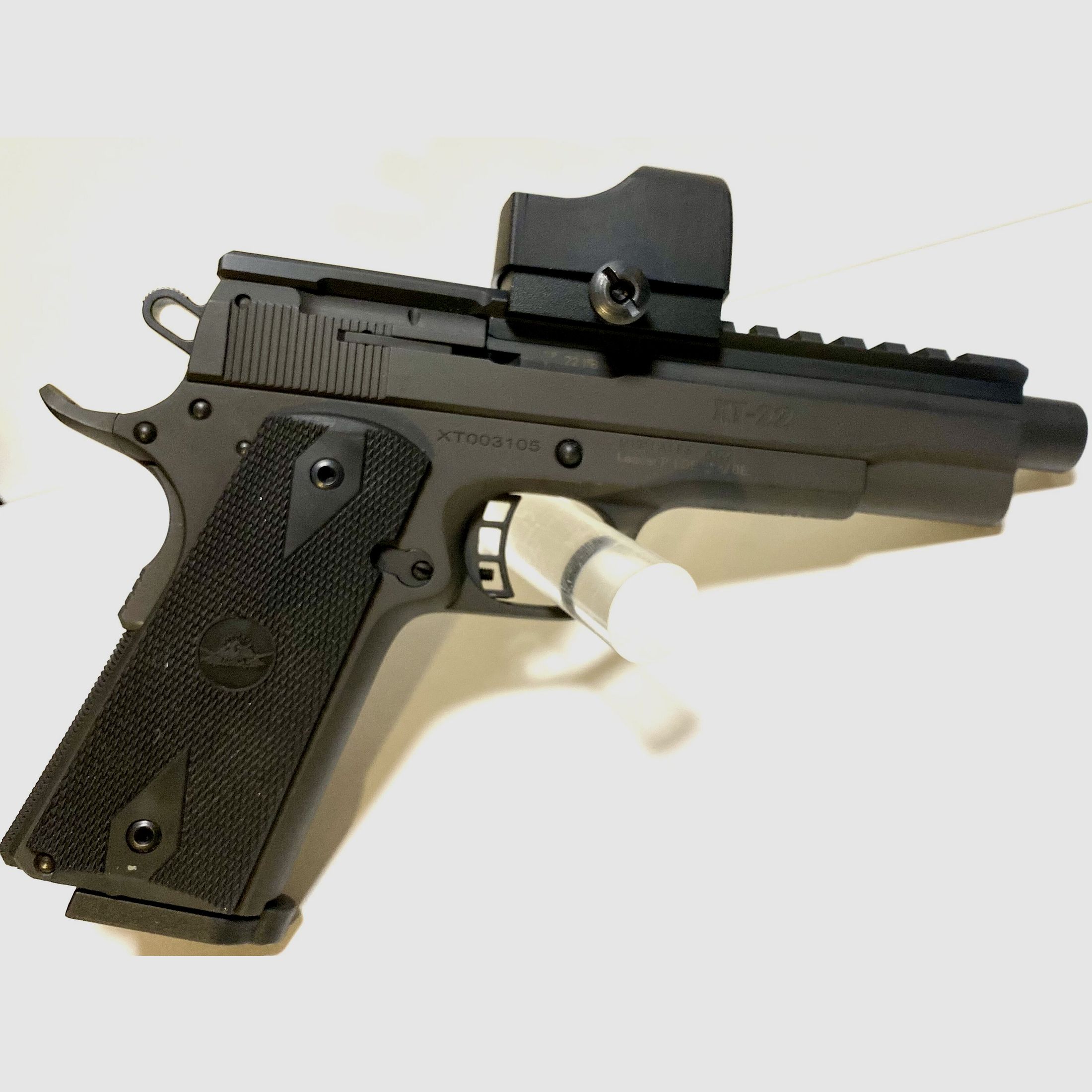 ARMSCOR - Rock Island Armory	 XT 22 FS Top Rail Ganzstahlwaffe mit Red Dot, Mündungsgewinde - Waffen Friedrichsnd