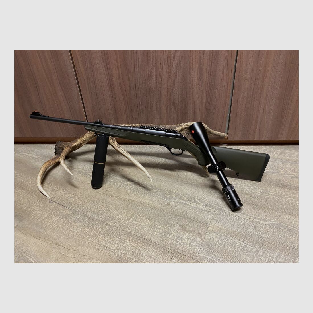 Haenel Varmint Jaeger 10, mit Leica Amplus 6 2,5-15x56 i