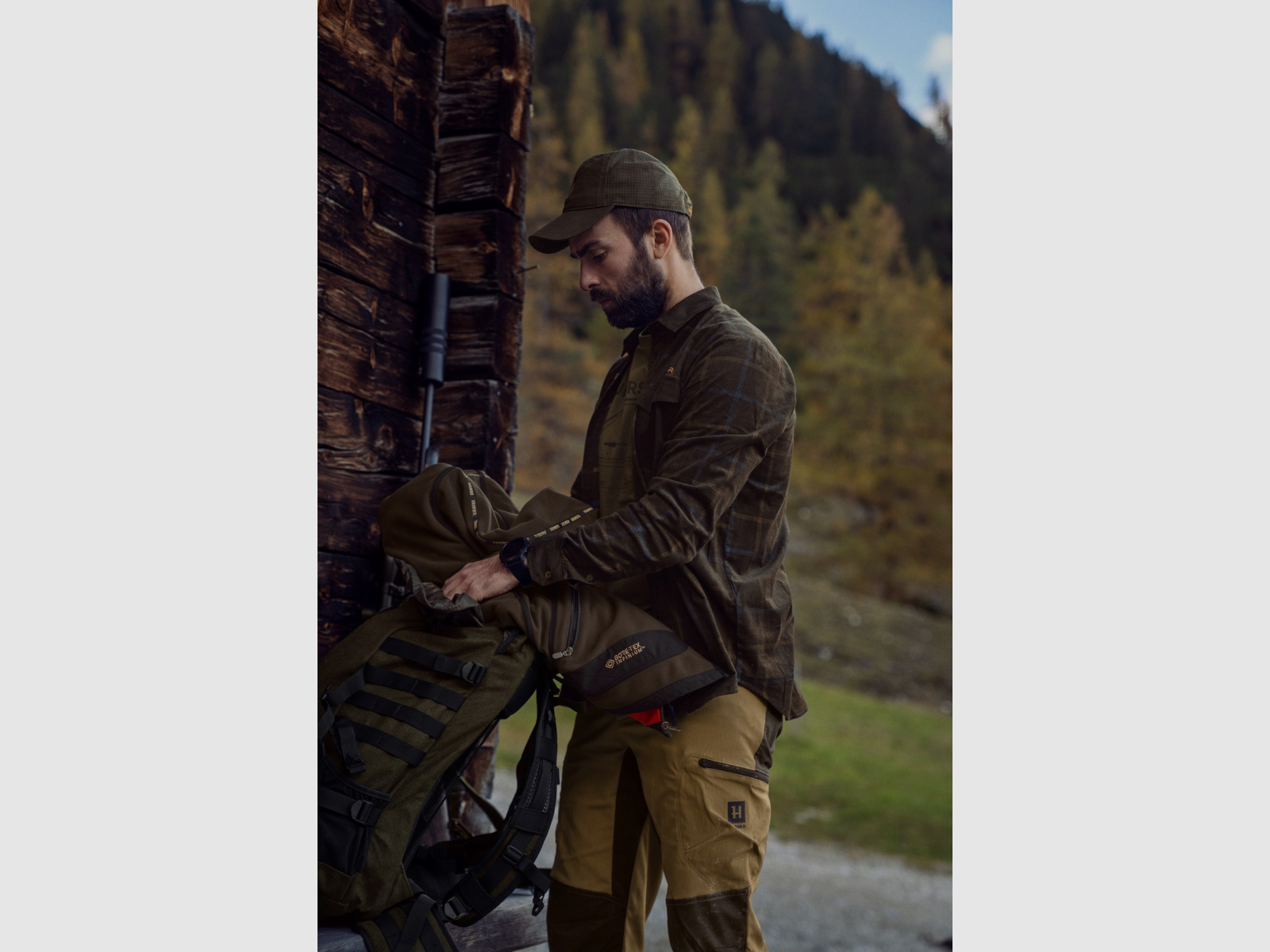 Chemise à carreaux en velours côtelé HÄRKILA Kaldfjord marron ombre