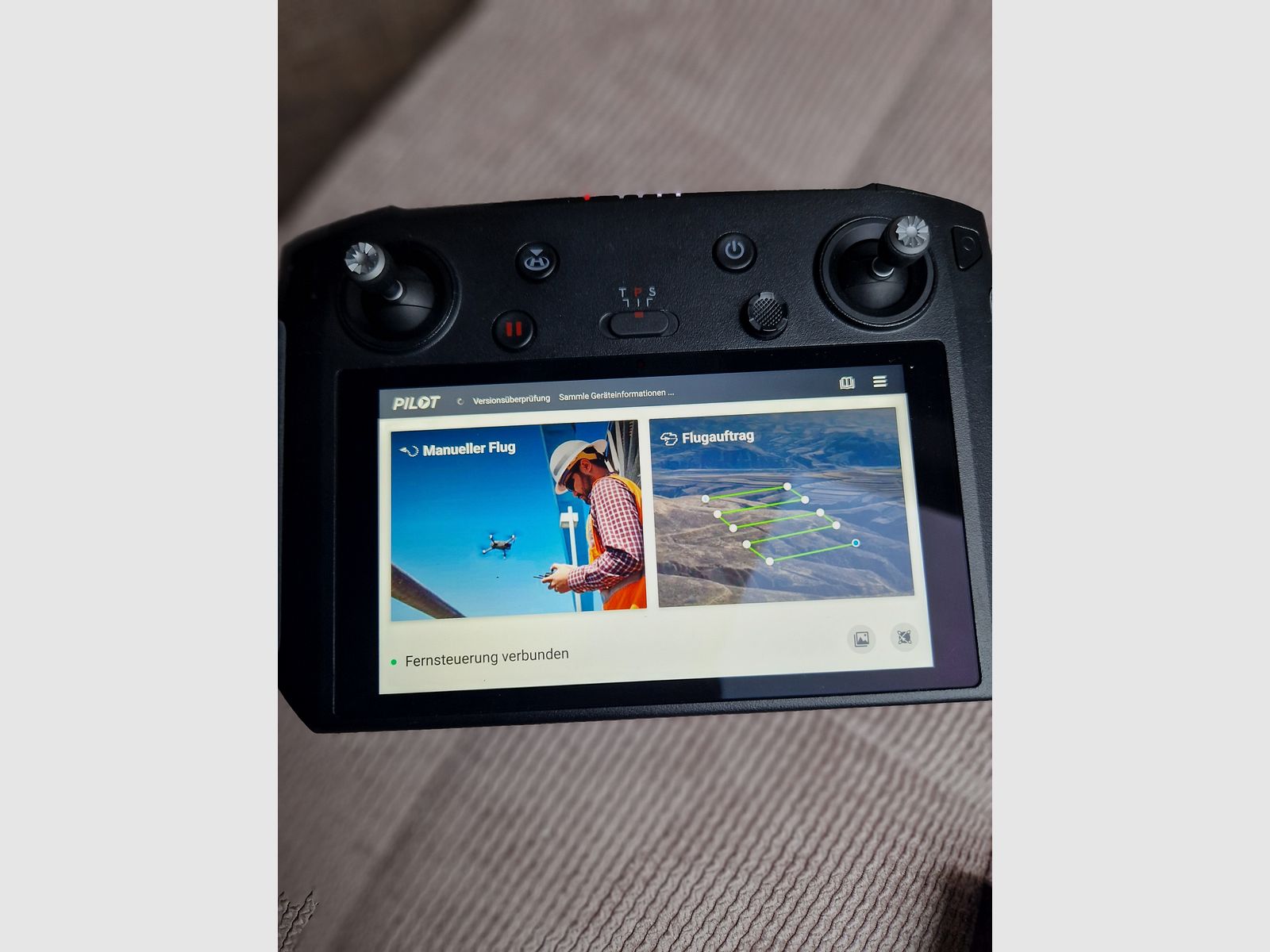 NUOVO DJI Mavic 2 Enterprise Advanced termografia 640 tempo di volo totale del dispositivo due ore entrambe le batterie hanno solo 4 cicli di carica.