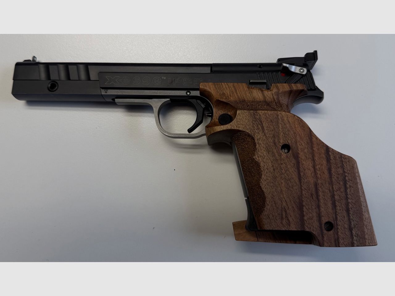 Hämmerli X-ESSE IPSC SF Black, Holosun HE508T-RD-X2, mit umfangreichem, exklusivem Zubehör - NEUWERTIG