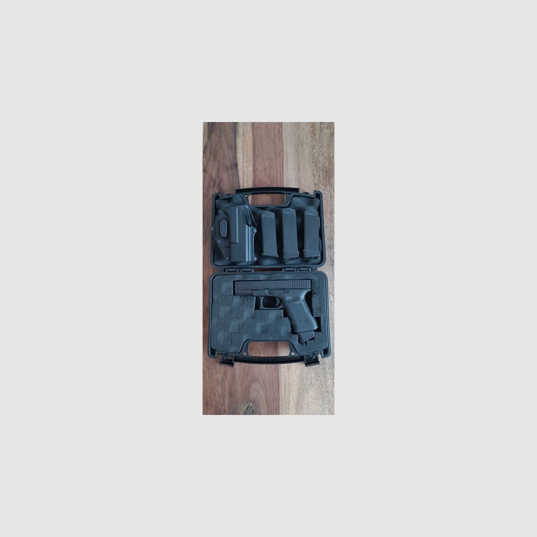 Glock 19 mit Zubehör