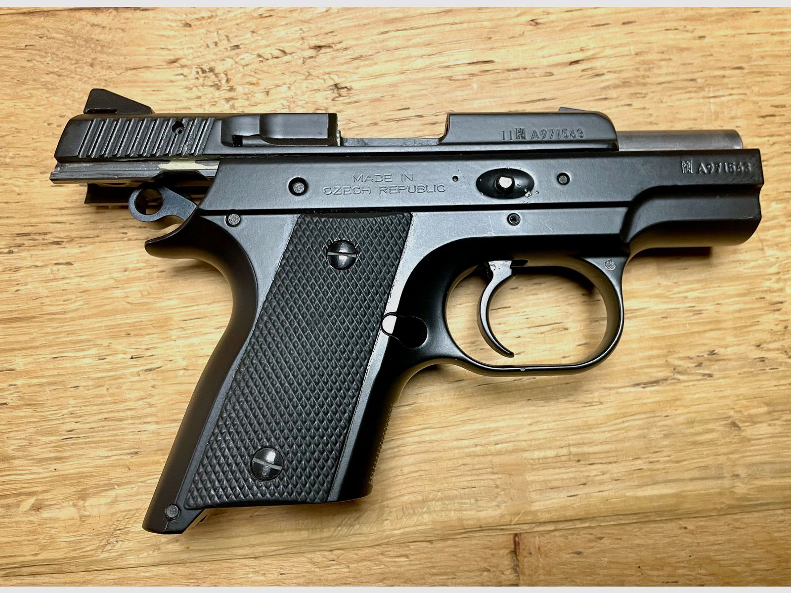 Pistolet subcompact CZ 2075 RAMI - 9mm Luger