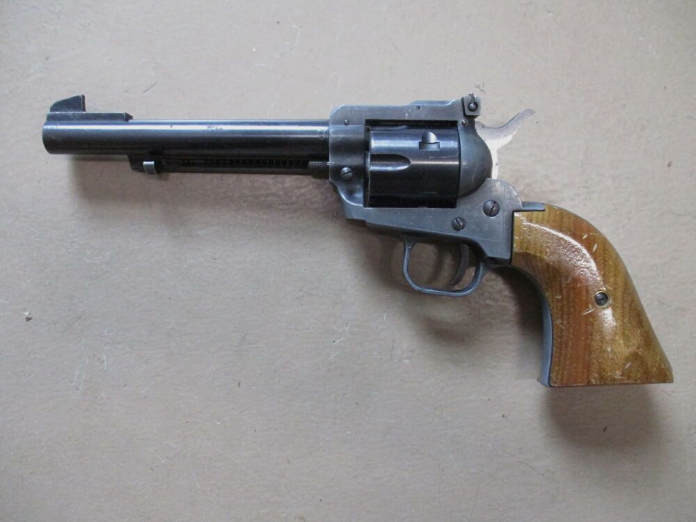 Revolver a singola azione Schmidt