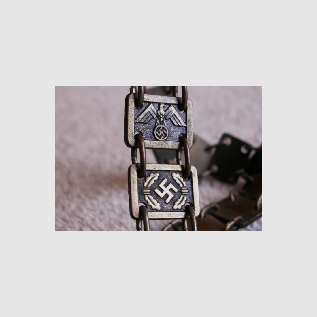 Originele gorget NSDAP uit Wk2
