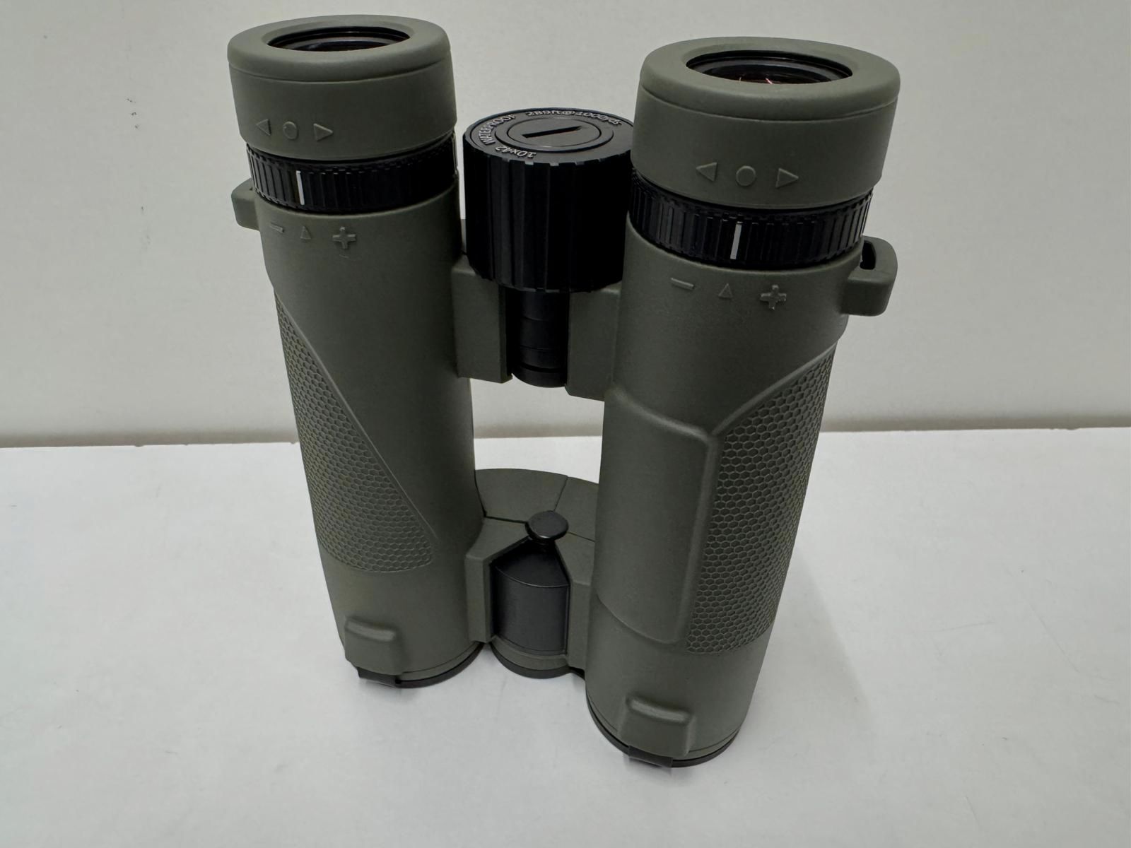 Lisenfeld 10×42 HD Range Finder Fernglas Nuernberg I