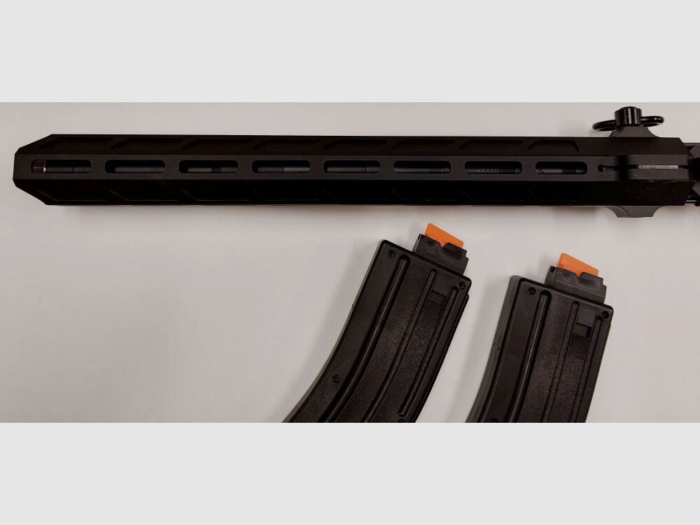 Schwaben Arms GmbH sistema di cambio SAR M15-22 MATCH in calibro .22L.R. adatto per AR15 con filettatura della canna 1/2-28 UNEF