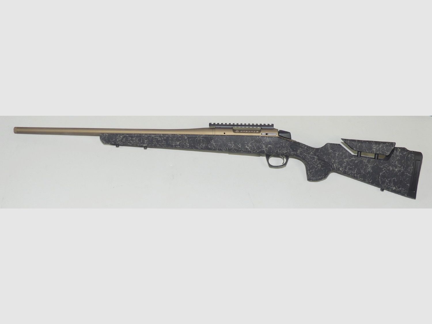 CVA Cascade LRX karabinek powtarzalny 6,5 Creedmoor z powłoką Cerakote - gotowy do montażu i wystrzelania z Meopta Meohunter 3-15x50