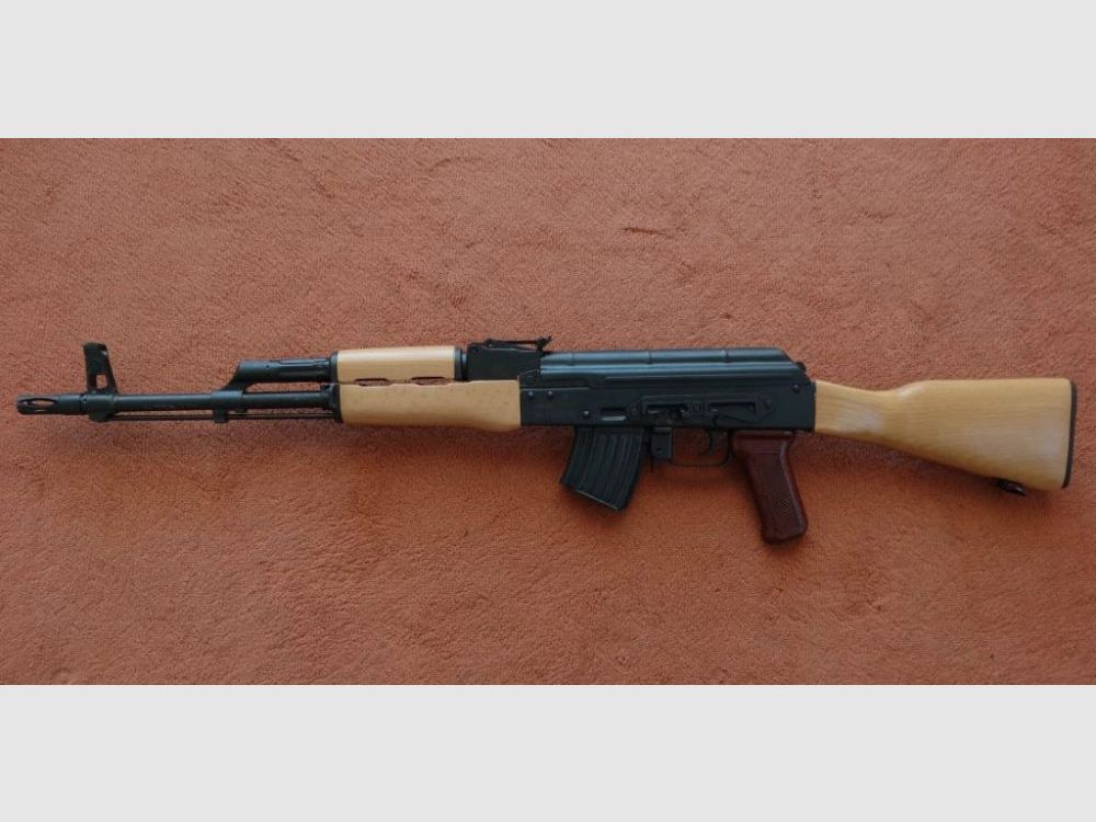 Cugir SL-Büchse; Cugir WS1-63 Holzschaft Cal.7,62x39mm