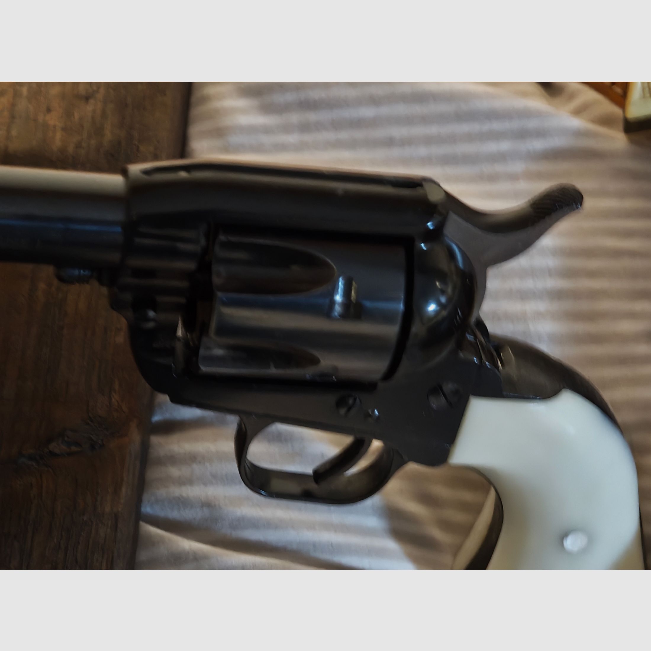 Weihrauch Western Single Action (SAA) revolver with the PTB 788 with white grip panels