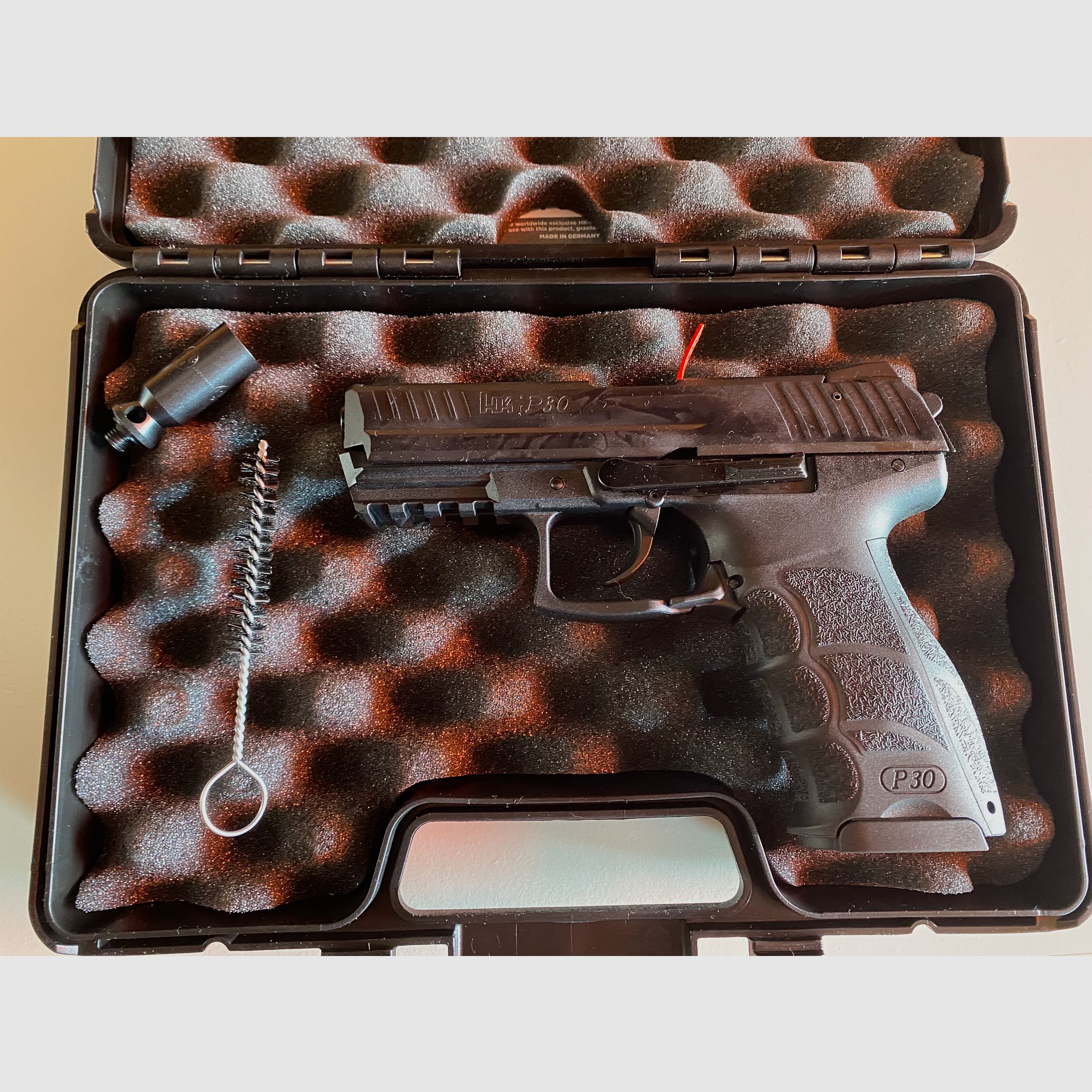 Umarex Heckler & Koch P30 Schreckschusspistole 9mm PAK 15 schüssig  NEU und unbenutzt mit Koffer 