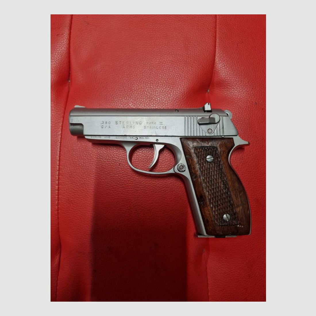 STERLING M400 Kal. 380 ACP (gebraucht), Bild 2 von 2