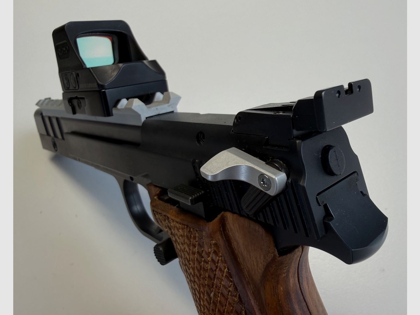 Hämmerli X-ESSE IPSC SF Black, Holosun HE508T-RD-X2, mit umfangreichem, exklusivem Zubehör - NEUWERTIG