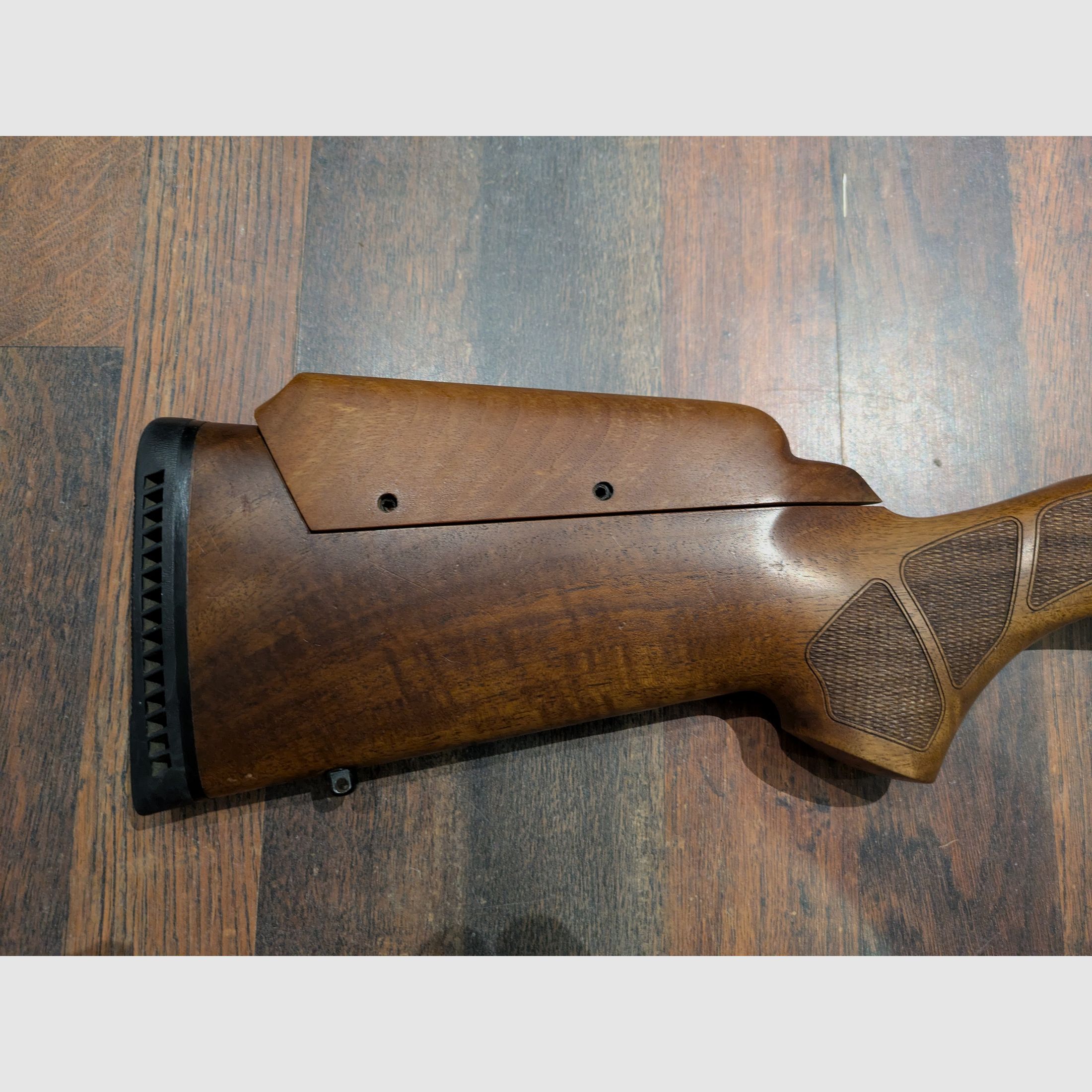 Tikka T3 / T3x custom Schaft. Verstellbare Schaftbacke in Höhe und SCHRÄNKUNG