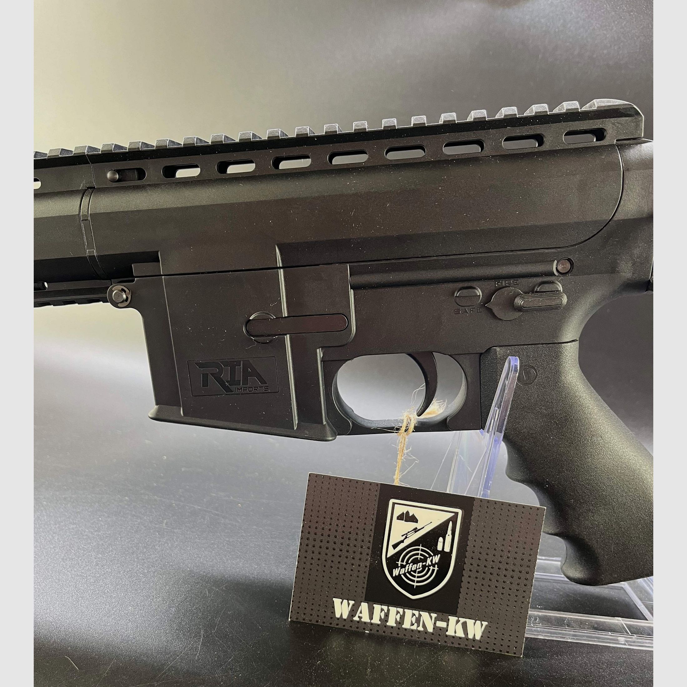 Pallas BA16-22 .22LR KK karabinek powtarzalny w stylu AR15 1/2x20UNF czarny