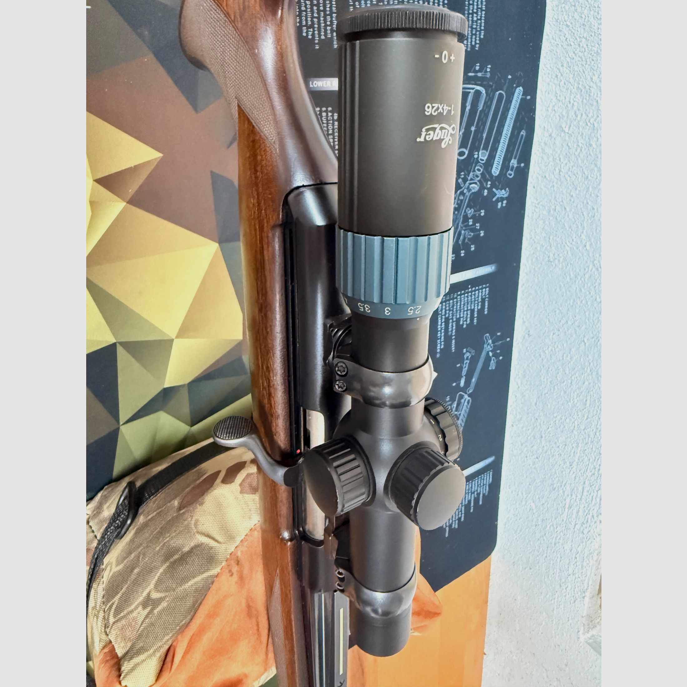 Browning Acera straight-pull repeater 30-06 incl. Luger 1-4x26 stalking scope & sling, afbeelding 10 van 11