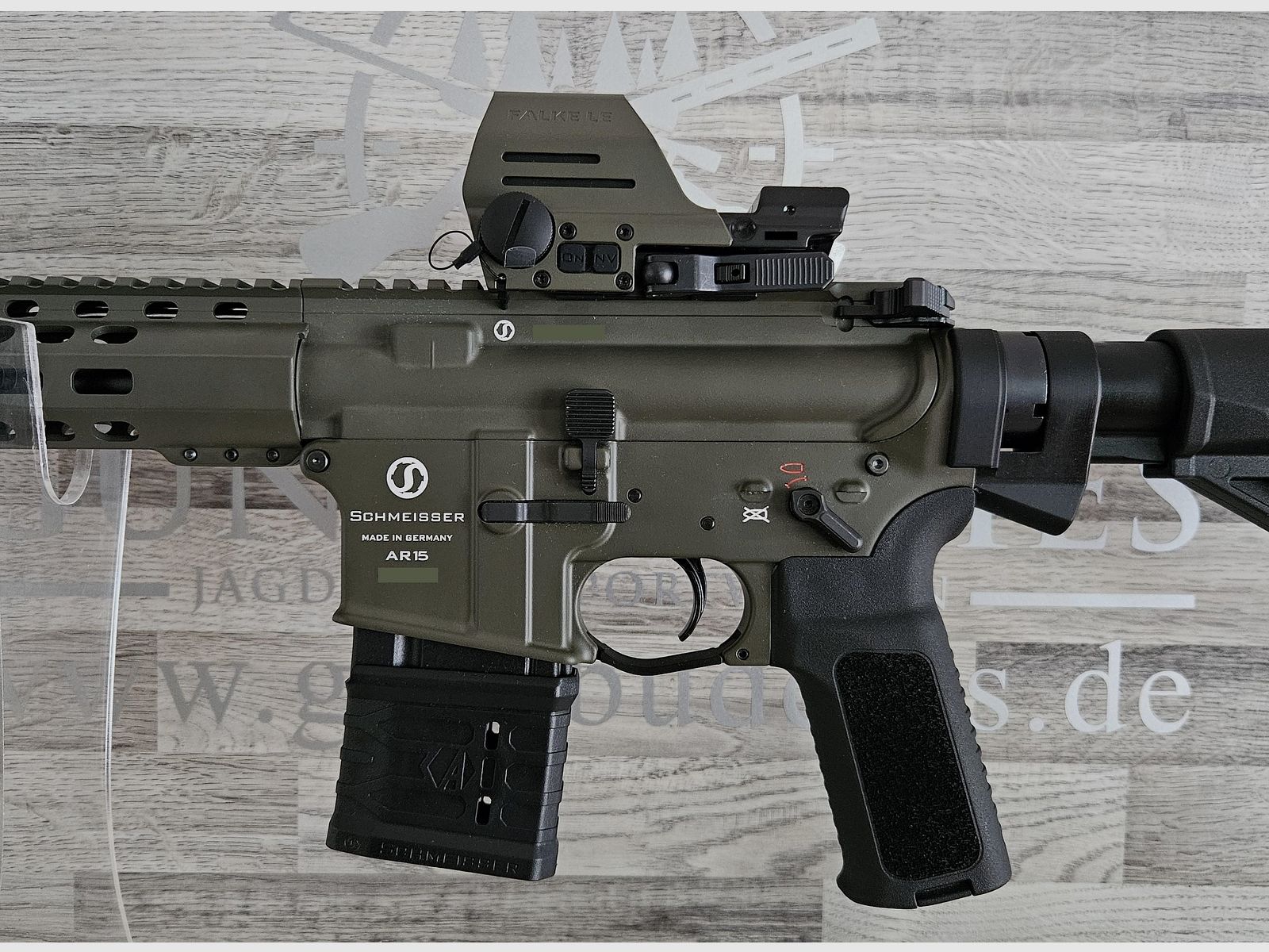 Schmeisser AR-15 M4FL OD Green 14,5" Kal. .223Rem. + Falke LE OD Green - versandkostenfrei - Neuware vom Fachhandel