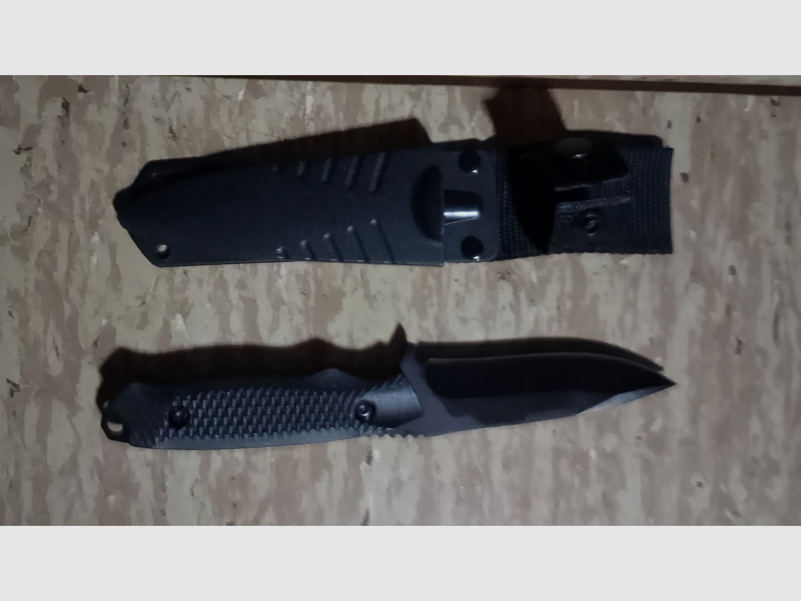 Outdoor Messer tauchen  stabiles Edelstahl Messer Camping klettern schwarz mit Messerscheide neuwertig aus Sammlung /2