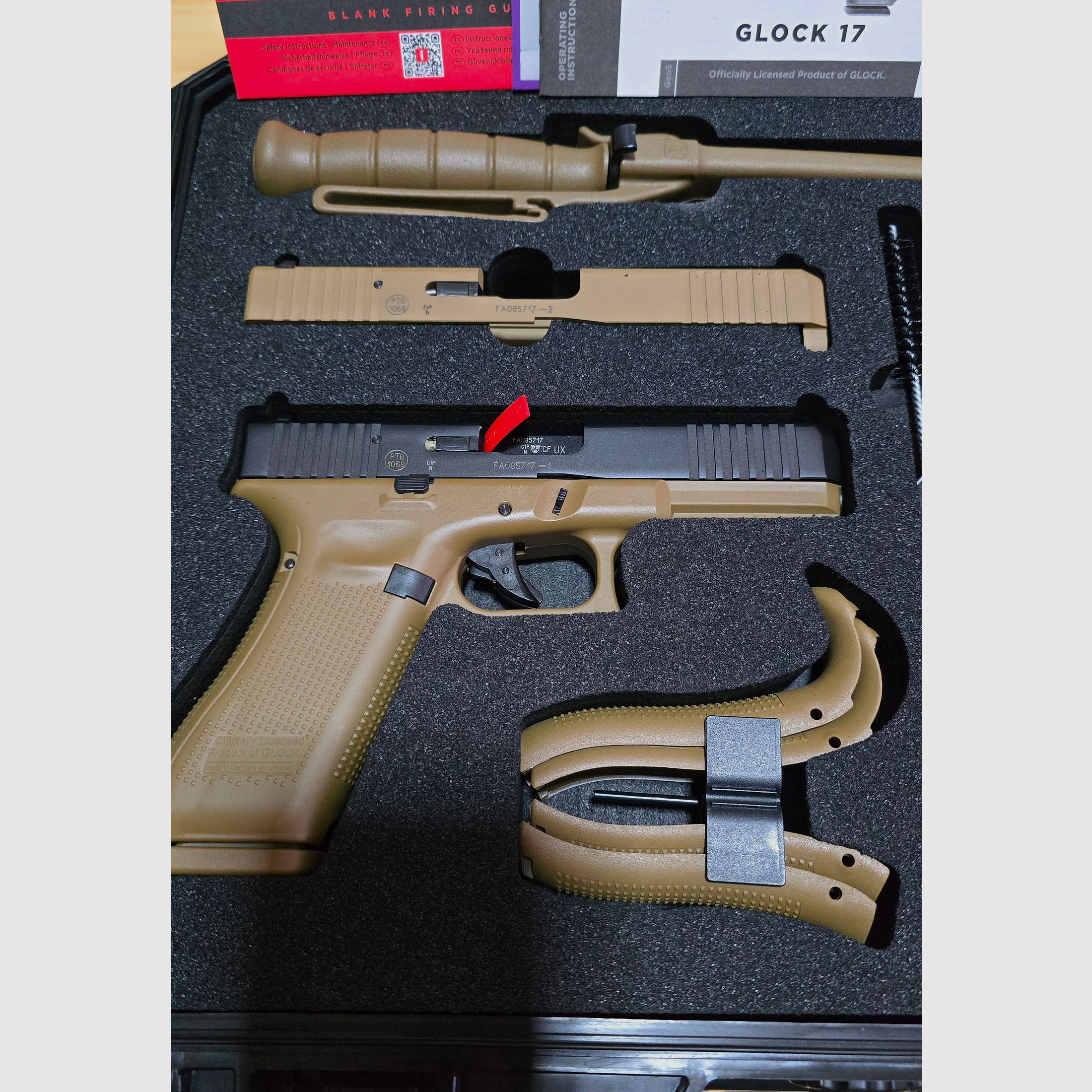 Glock 17 SV staalvergrendeling 9mm PAK Double Set Beperkt 300