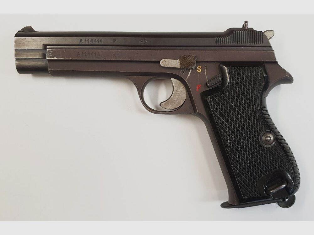 SIG Pistole SIG P210-2 im Kaliber 9mm Luger (9x19) Inkl. Holster und Reservemagazin,MADE IN SWITZERLAND