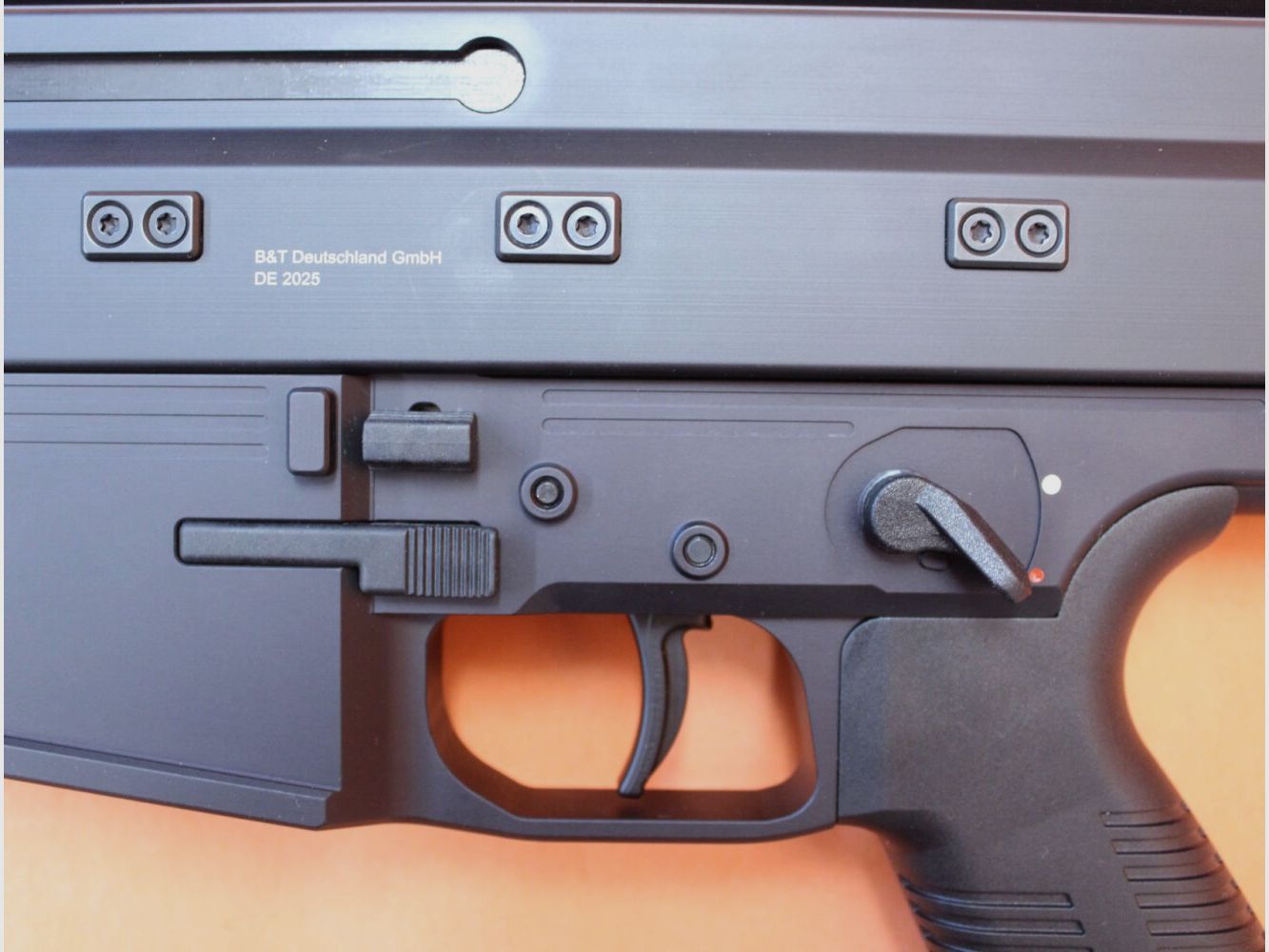 B&T AG Ha.Büchse .308Win B&T AG APC308 PRO DMR 480mm Lauf mit MFD 5/8-24/ Seitenklappschaft/ Reservemagazin