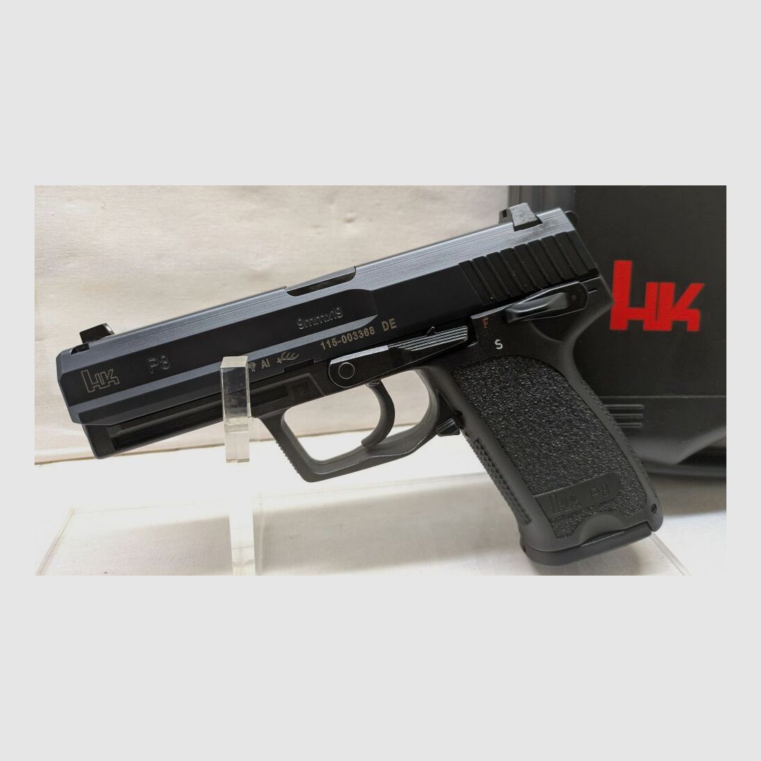 Heckler & Koch P 8