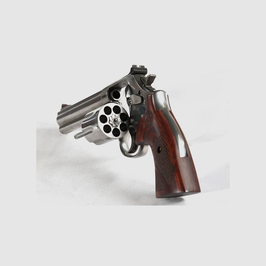 Smith & Wesson 686 Plus DeLuxe 6"