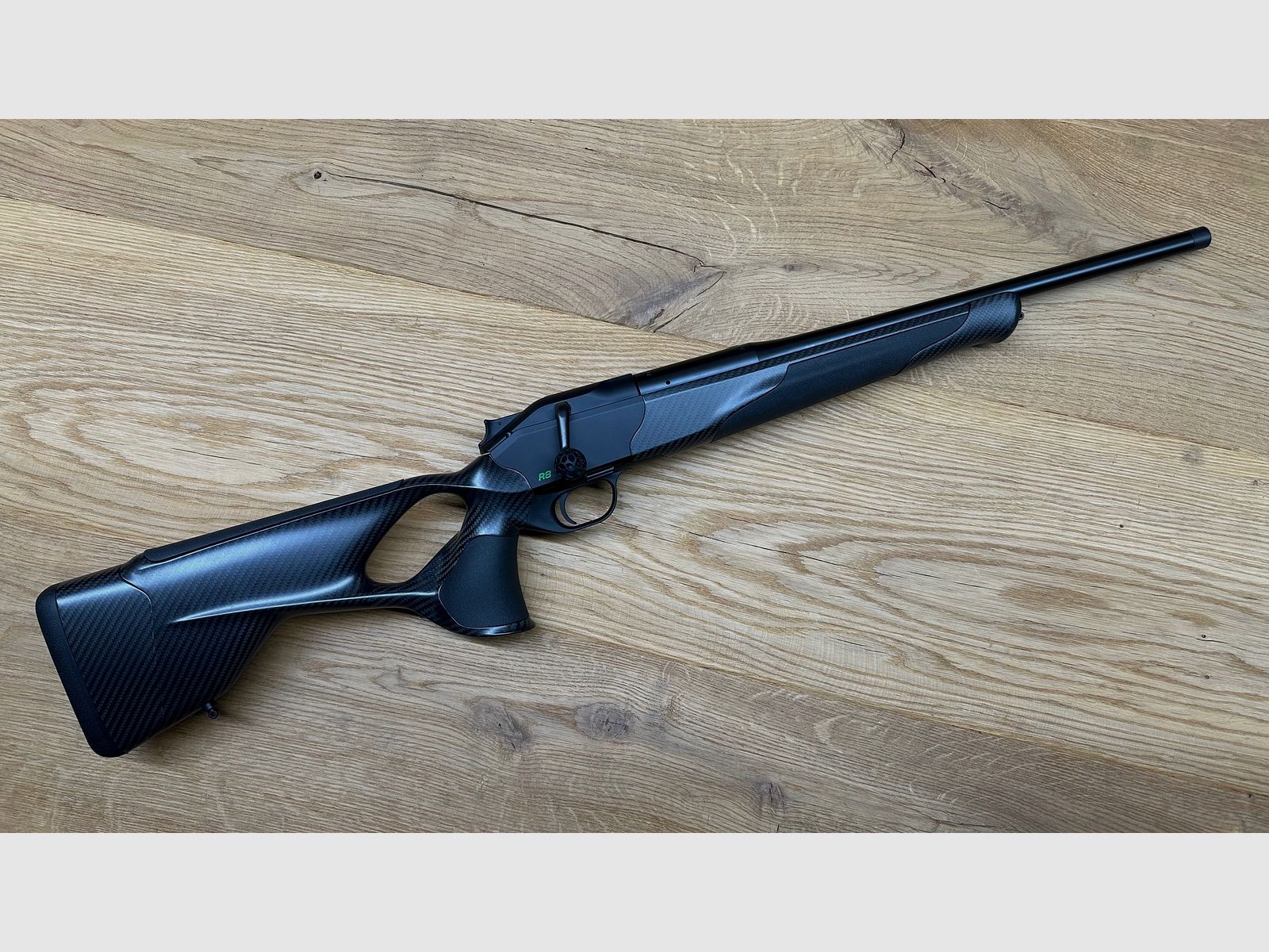 Blaser R8 Ultimate Carbon / Zielone logo R8 / Przednia część z włókna węglowego / M15x1 / Kaliber do wyboru, zdjęcie 4 z 6