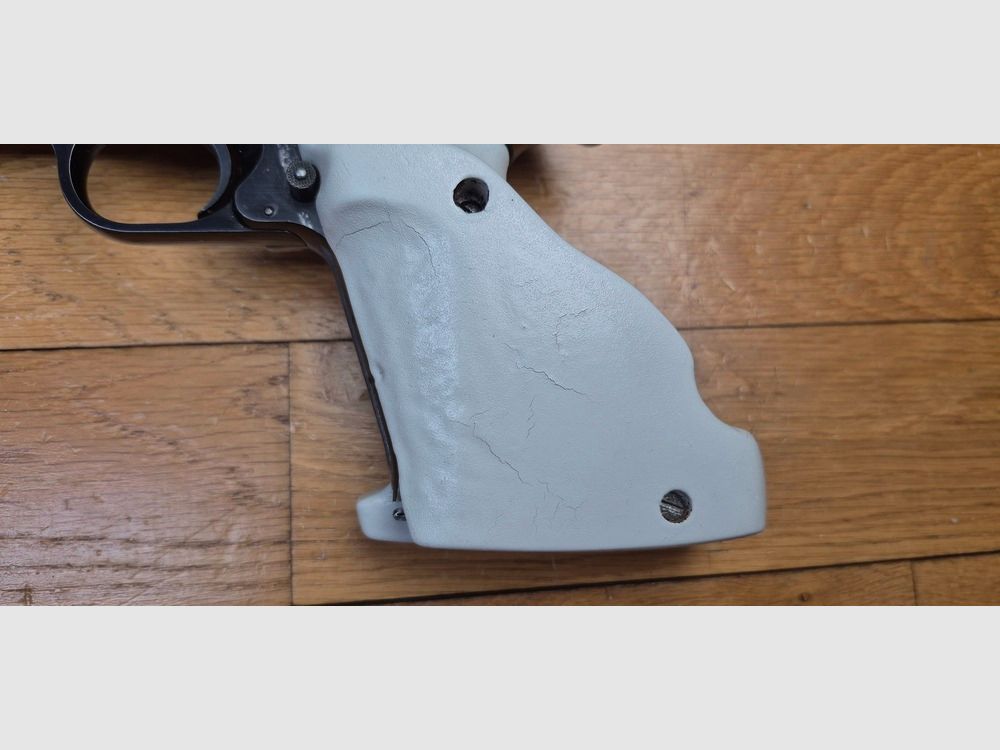 Superbo pistola Smith&Wesson Mod.41 – Cal. .22LR – Tutto in acciaio reale – Brunitura al 100% – Arma del 1971 – Meccanica e canna eccezionali – Una delle armi a mano più basse mai realizzate – Due set di impugnature – Due caricatori – Ottimo stato Sup. – TBE++, immagine 23 di 28